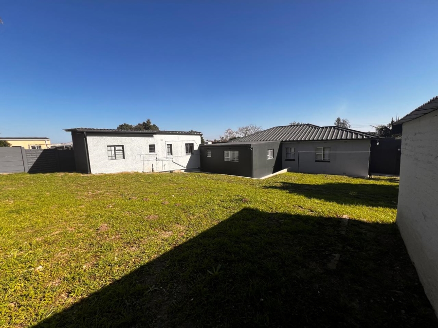 4 Bedroom Property for Sale in Cambridge West Eastern Cape